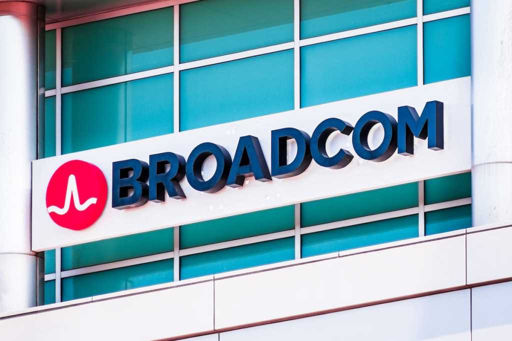 broadcom sign