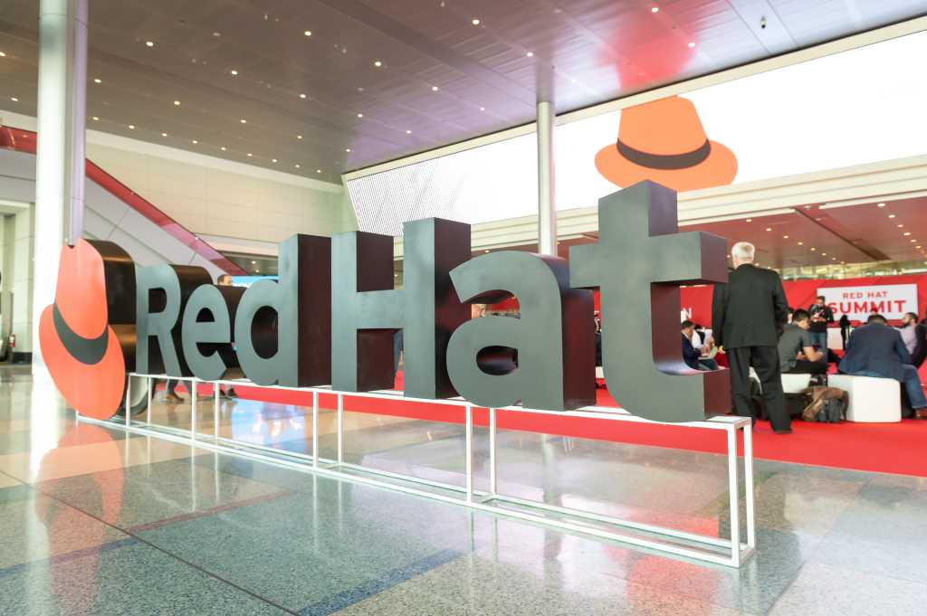 Red Hat logo